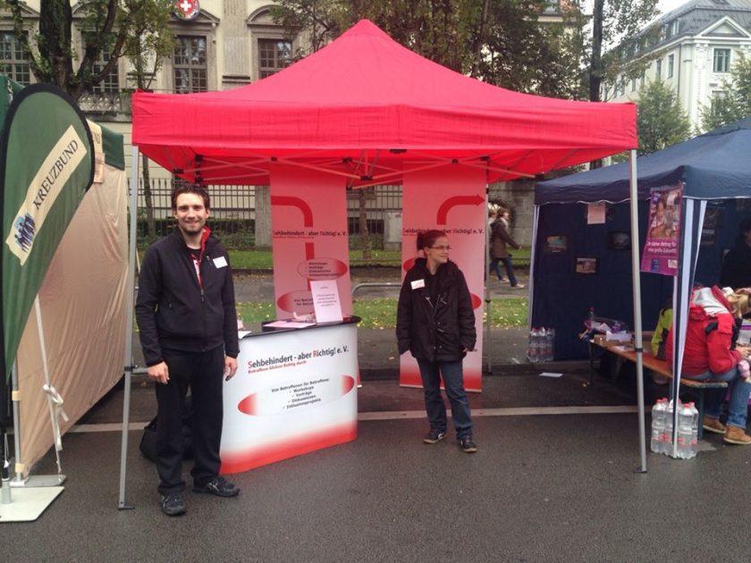 Ein Messestand von "Sehbehindert - aber Richtig"